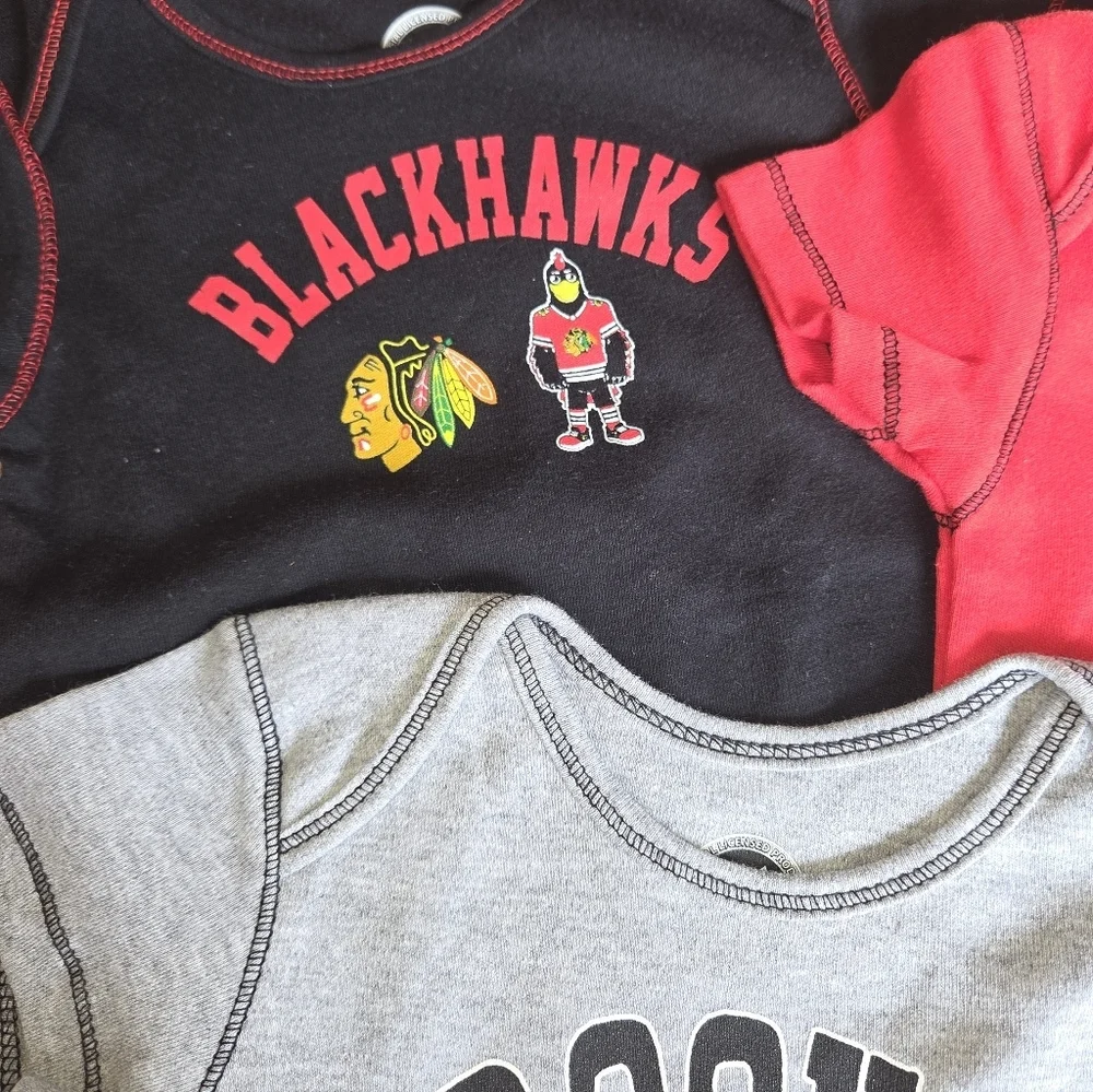 NHL Chicago Blackhawks Baby 12 Months Bodysuit 3pc Hockey NWT 100% Cotton